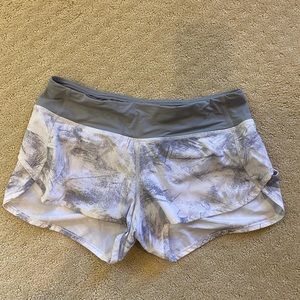 Size 4 lulu lemon shorts
